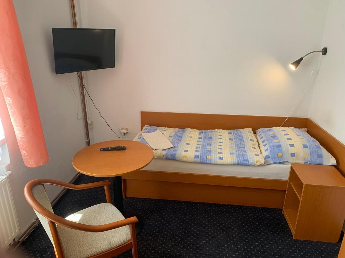 Hotel Rabbit Trhovy Stepanov Exterior photo